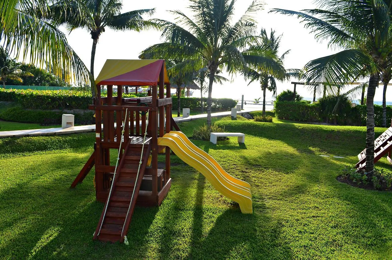 Ocean Front Amara'S Condo...Best Layout Views カンクン アパートホテル